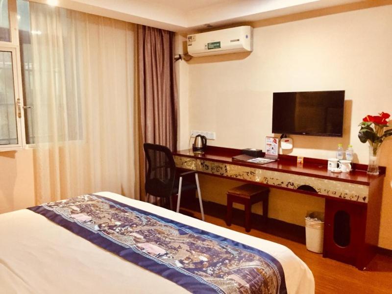 Greentree Inn Guangxi Yulin Jincheng Commercial Building Shell Hotel Dış mekan fotoğraf
